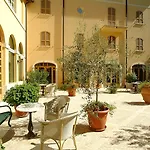 San Luca 4*