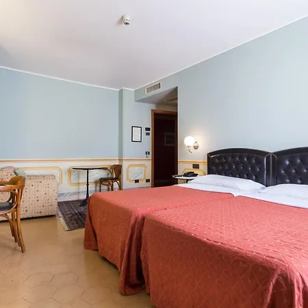 San Luca 4*