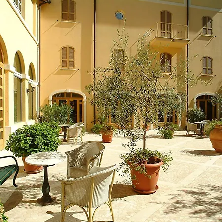 San Luca 4*